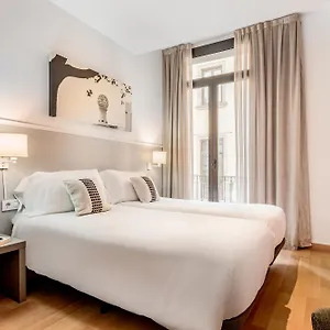  Apartment Aspasios Plaza Real Spain
